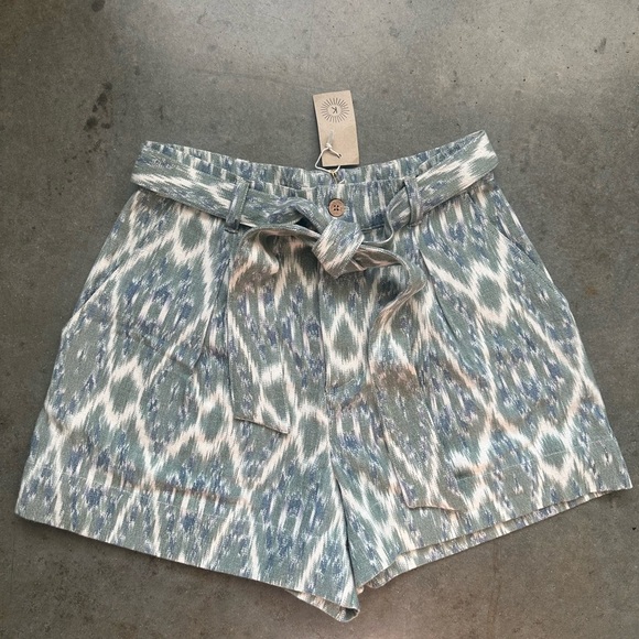 Faherty Tuscan Ikat isla shorts size 4 nwt - Picture 1 of 1